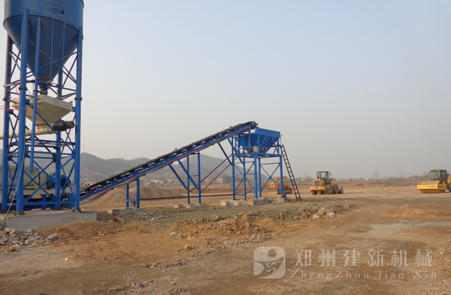 湖北薊春時(shí)產(chǎn)500噸穩定土拌和站現場(chǎng)案例