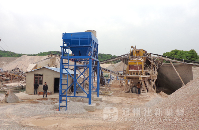 湖南長(cháng)沙300噸穩定土拌和站現場(chǎng)案例