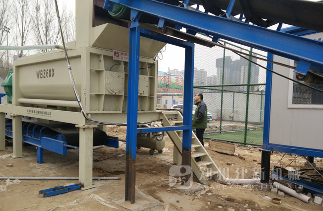 河南鄭州500噸穩定土拌和站現場(chǎng)案例
