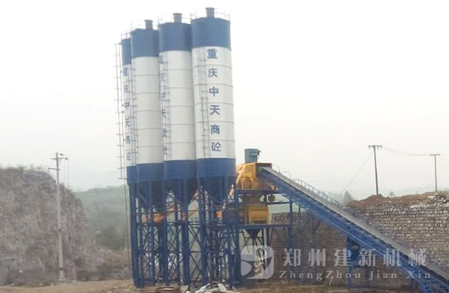 重慶南川南平HZS120混凝土攪拌站現場(chǎng)案例