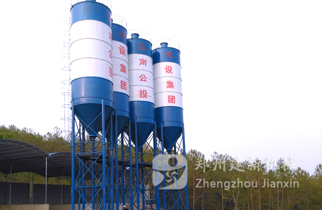 云南普洱120混凝土攪拌站客戶(hù)現場(chǎng)