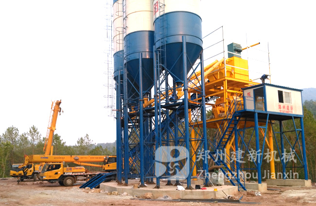 云南普洱120混凝土攪拌站客戶(hù)現場(chǎng)