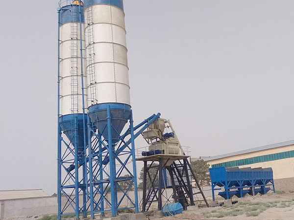 云南75混凝土攪拌站設備案例現場(chǎng)