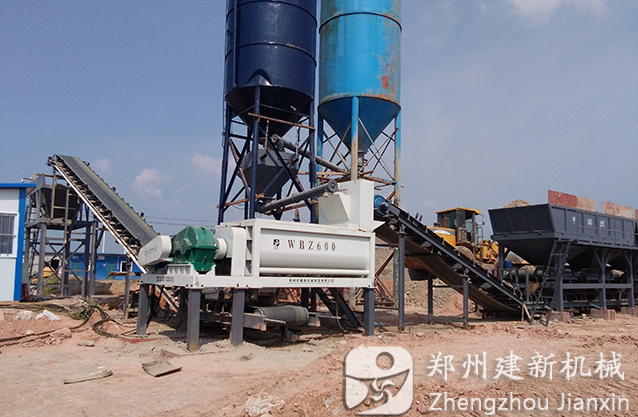 湖北黃岡600穩定土拌和站投產(chǎn)運行
