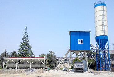 4方混凝土攪拌車(chē)(圖8) 4方混凝土攪拌車(chē)(圖8)